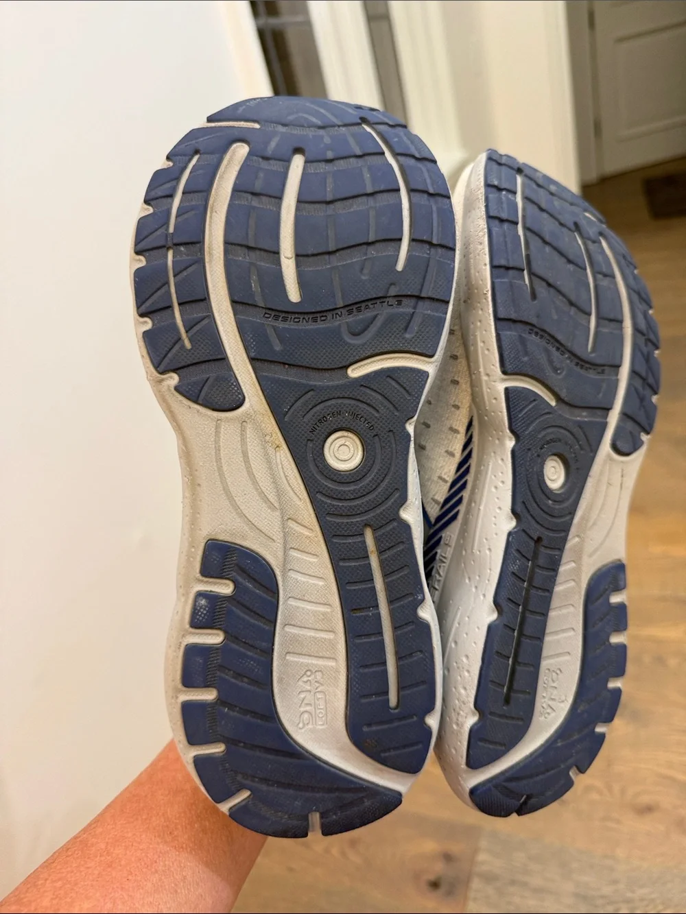 Brooks lightweight knit